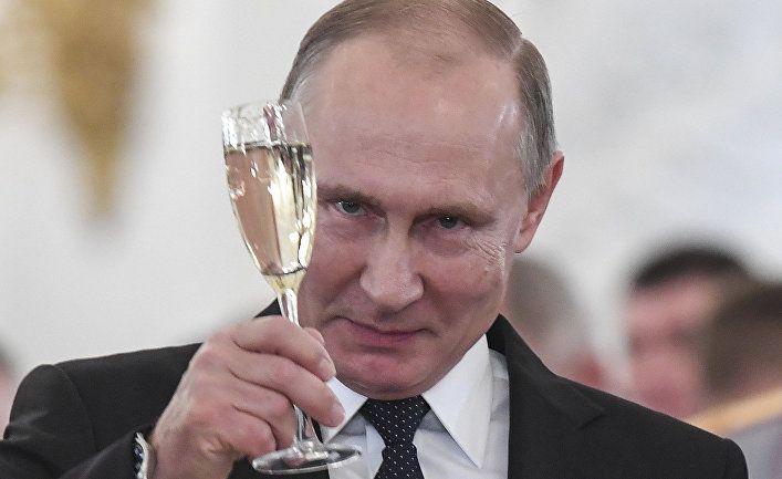 Общество: NZZ (Швейцария): Путин наслаждается своей победой над «НАТО со смертью мозга»