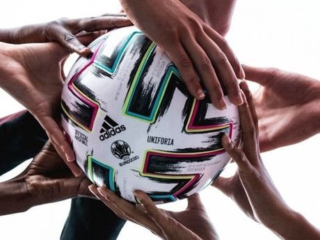 Общество: Представлен официальный мяч Евро-2020