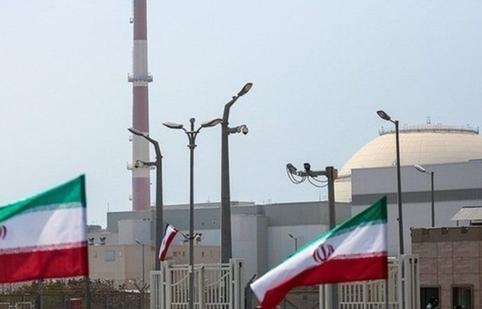 Общество: Иранские специалисты заявляют о технической готовности к обогащению урана