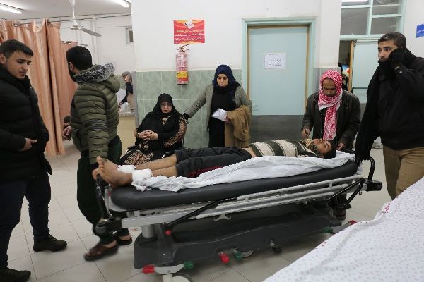 Общество: Минздрав Палестины: 12 жителей Газы стали жертвами авиаударов Израиля