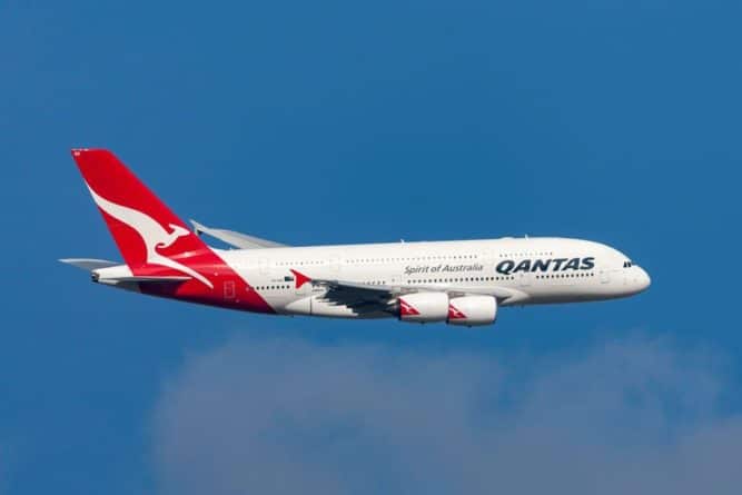Общество: Авиакомпания Qantas запустила тестовый беспосадочный рейс из Лондона в Сидней