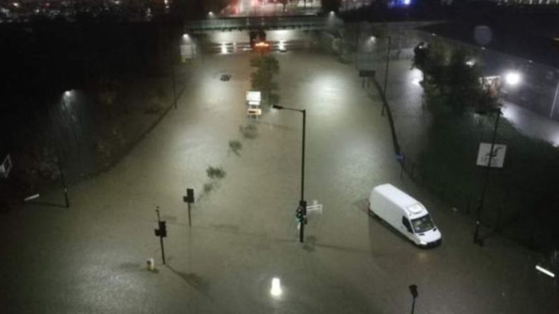 Общество: «Библейский потоп» накрыл север Англии
