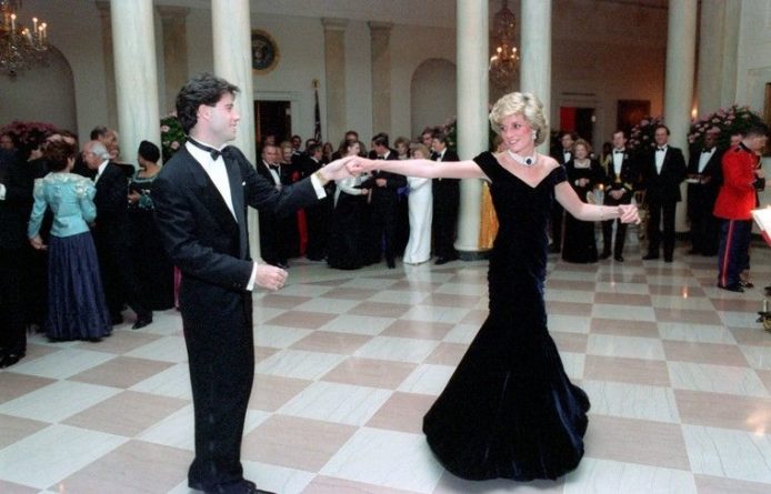 Общество: Платье принцессы Дианы с бала в Белом доме выставлено на аукцион