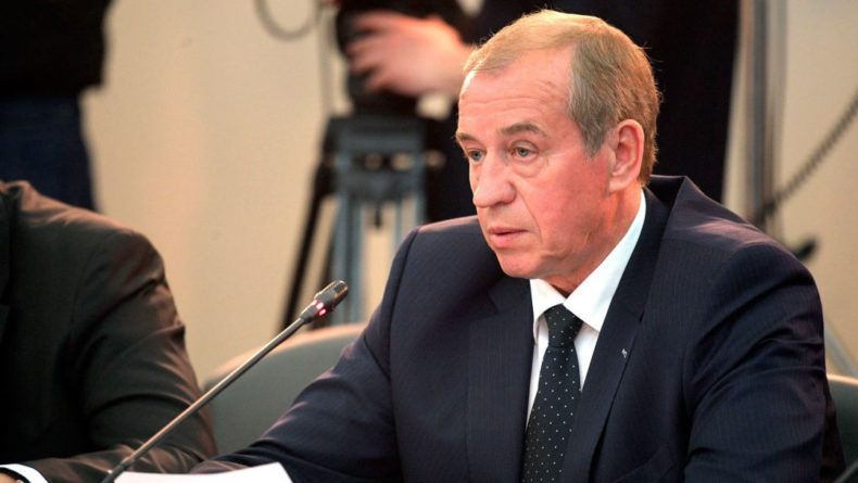 Общество: Проводятся обыски в компаниях, связанных с иркутским губернатором Левченко