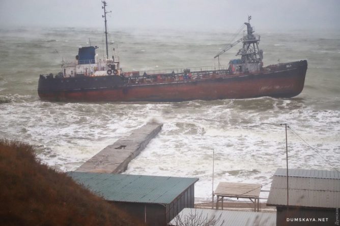 Общество: У побережья Одессы терпит бедствие молдавский танкер - Cursorinfo: главные новости Израиля