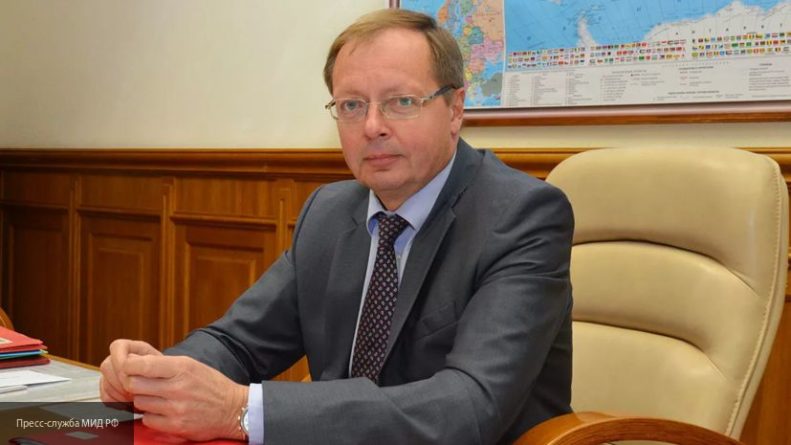 Общество: Посол РФ в Лондоне заявил, что диалог с Британией по визовому вопросу идет тяжело