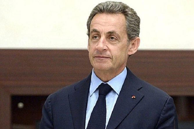 Общество: Саркози высказался об упадке западного мира