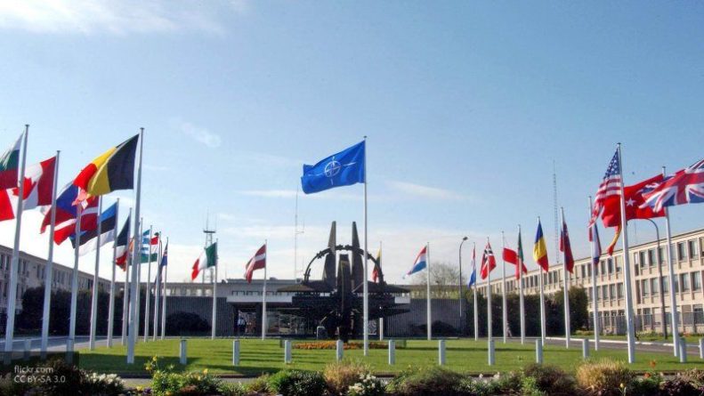 Общество: Глава Минобороны Британии считает Россию "реальной угрозой" для НАТО