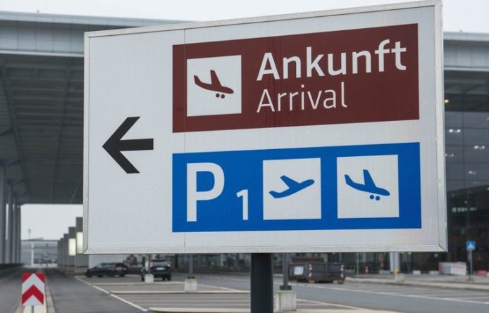 Общество: Аэропорт в Берлине приостановил работу из-за бомбы времён Второй мировой