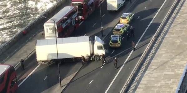 Общество: Инцидент на Лондонском мосту Скотленд-Ярд назвал терактом