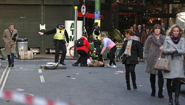 Общество: СМИ сообщили о двух погибших в результате теракта на Лондонском мосту