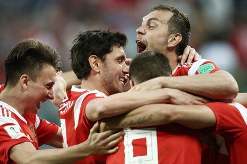 Общество: Сборная России по футболу узнала с кем будет биться на Евро-2020