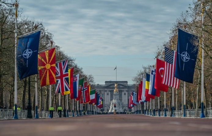Общество: В Британии стартовало пленарное заседание саммита НАТО