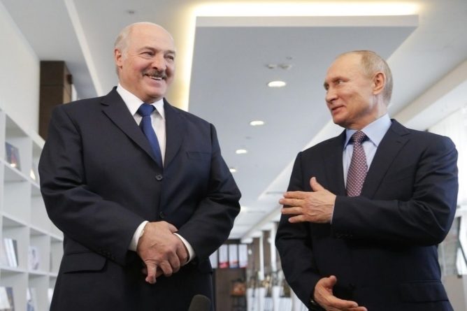 Общество: Лукашенко не остался в своем "теплом" доме в Сочи
