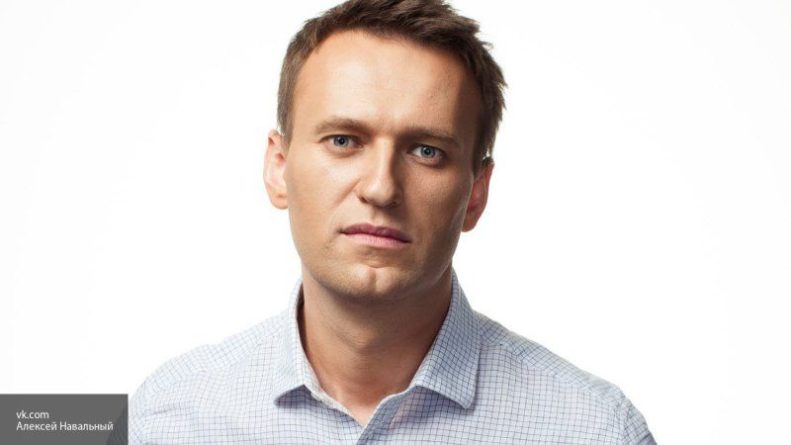 Общество: Навальный прихватил жену на зарубежную встречу с "финансовой прокладкой" Чичваркиным