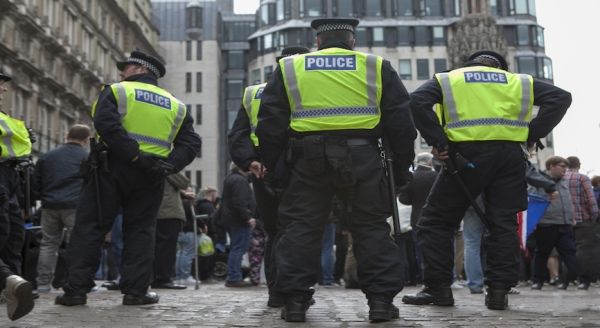 Общество: Полиция Британии открыла населению доступ к антитеррористическому тренингу