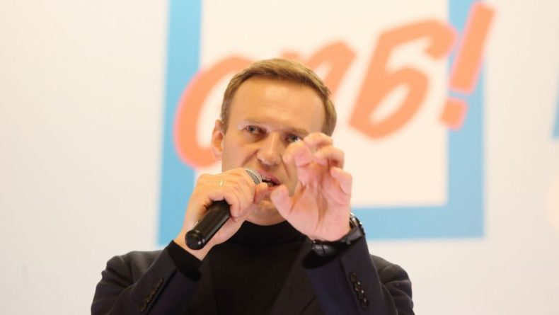 Общество: Чичваркин позвал Навального в Лондон для поиска новых спонсоров ФБК