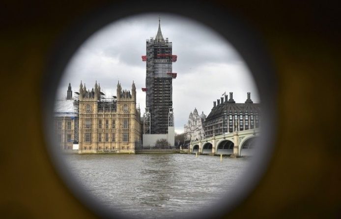 Общество: Еврокомиссар заявил о необходимости «перестроить» отношения с Лондоном