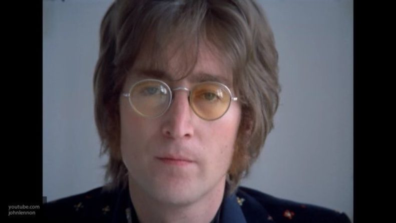 Общество: Стильные очки Джона Леннона продали на аукционе за круглую сумму