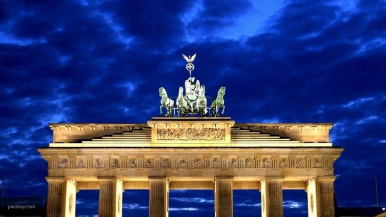 Общество: Неизвестные вскрыли могилу нацистского генерала Гейдриха в Берлине