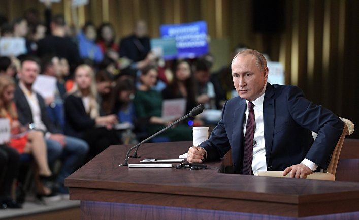 Общество: Зарубежные читатели о пресс-конференции Путина: «Когда я вижу Путина, я понимаю, почему россияне избрали именно его»