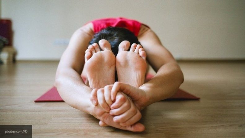 Общество: Американские ученые назвали йогу способом победить депрессию