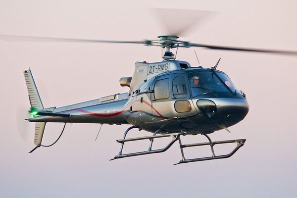 Общество: На Гавайях нашли обломки пропавшего с людьми вертолета