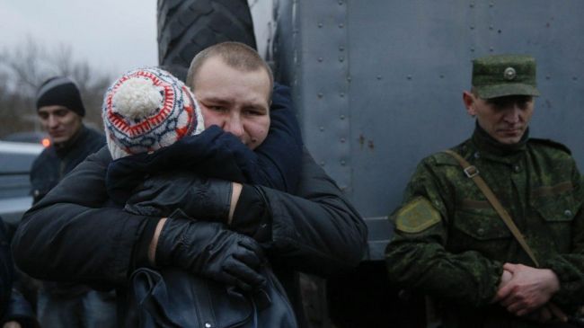 Общество: Освобождение пленных из Киева и 755 тыс. под ёлку главврачу: Крым за неделю