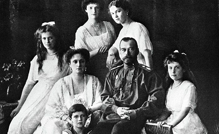 Общество: ABC (Испания): Альфонсо XIII не сумел помешать Ленину казнить Николая II и его пятерых детей?