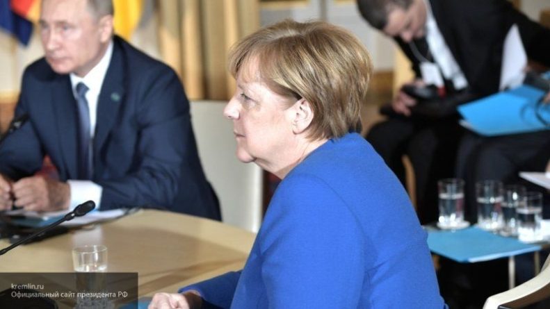Общество: Эксперт уверен, что внеплановая встреча Путина с Меркель вернет Иран за стол переговоров