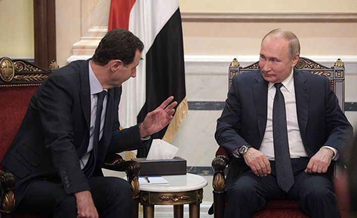 Общество: Путин неожиданно посетил Дамаск: он встретился с Асадом, проехал по улицам сирийской столицы и посетил мечеть Омейядов (Al Quds, Великобритания)