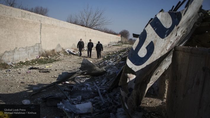 Общество: Натанзон разоблачил ложный вброс американских СМИ о крушении украинского «Боинга-737»