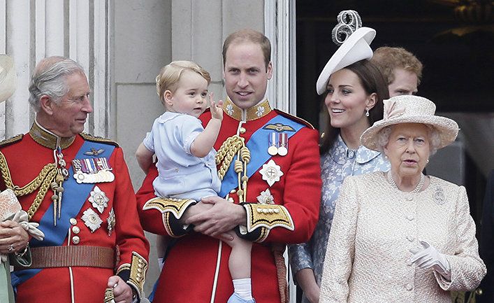 Общество: Мнение «Таймс» о встрече королевской семьи по поводу Гарри и Меган: семейный кризис (The Times, Великобритания)