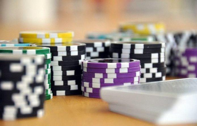Общество: В Великобритании запретят использовать кредитные карты в азартных играх