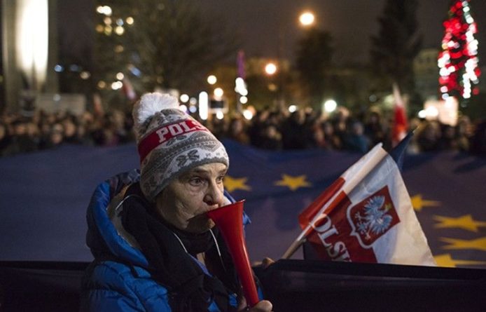 Общество: Политолог указал причину ненависти Польши к России
