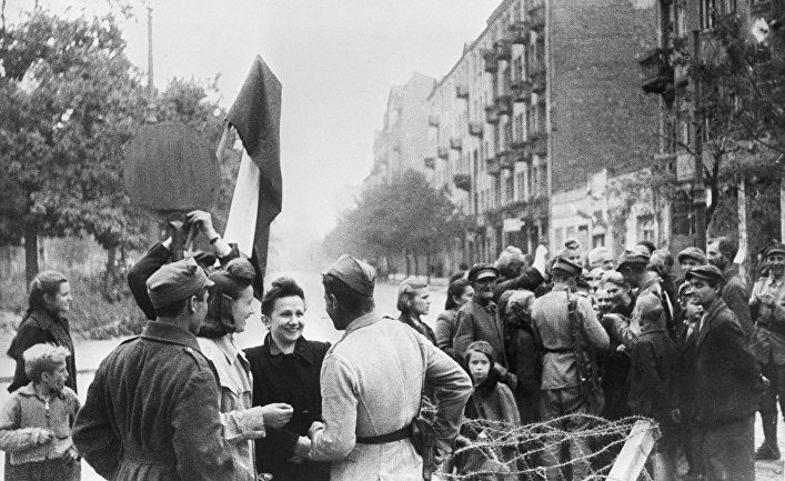 Общество: Dziennik Gazeta Prawna (Польша): «Освобождение» Варшавы — это сталинская манипуляция