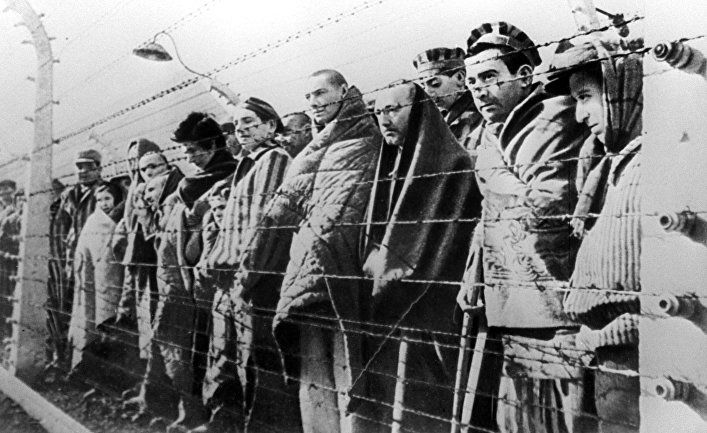 Общество: Споры о Холокосте: Владимир Путин пытается оправдать российскую историю (The Times)
