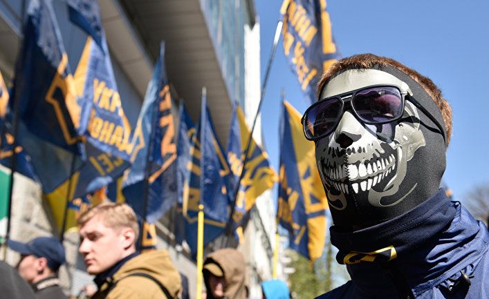 Общество: Страна (Украина): зуб на трезубец. Почему Лондон внес украинский герб в список символики экстремистов