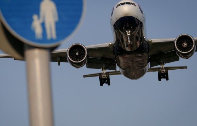 Общество: В аэропорту Хитроу создадут отдельные зоны прилёта из-за коронавируса