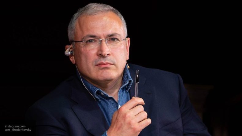 Общество: У Ходорковского нет моральных принципов и он почувствовал «вкус крови», заявил Лурье