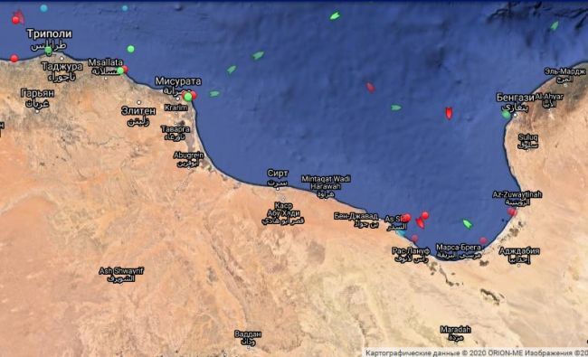 Общество: 11 танкеров застряли у берегов Ливии