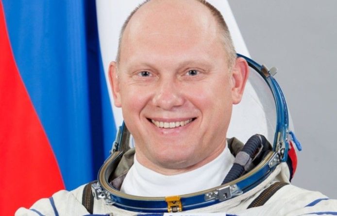 Общество: Космонавт Артемьев надеется встретиться с инопланетянами в космосе
