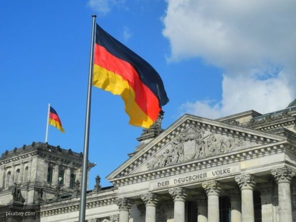 Общество: Меркель: Берлин хочет сохранить с Лондоном близкие отношения после Brexit