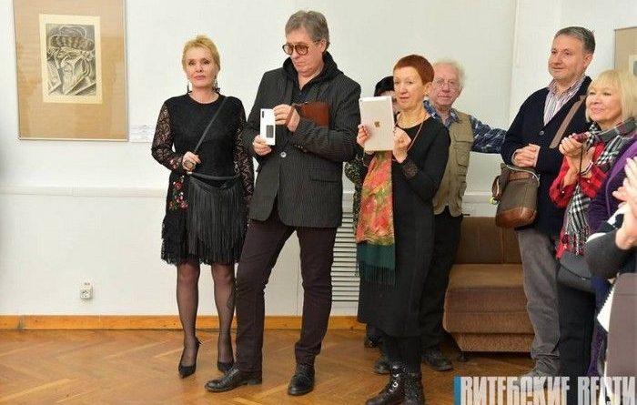 Общество: «Штетл. Местечко. Мой разрушенный дом». Выставка картин Иссахара Бера Рыбака в Витебске