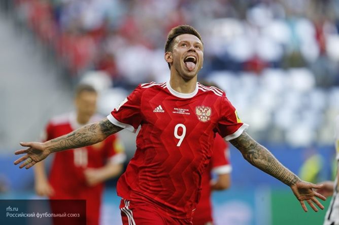 Общество: Смолов объяснил, почему российские футболисты боятся переходить в иностранные клубы