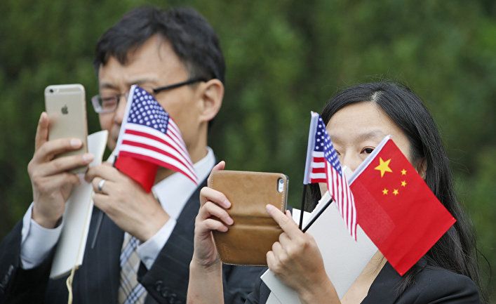 Общество: Под подозрением в шпионаже только за то, что китаец: правительство США перекрывает китайцам американского происхождения доступ к секретной информации (South China Morning Post, Гонконг)