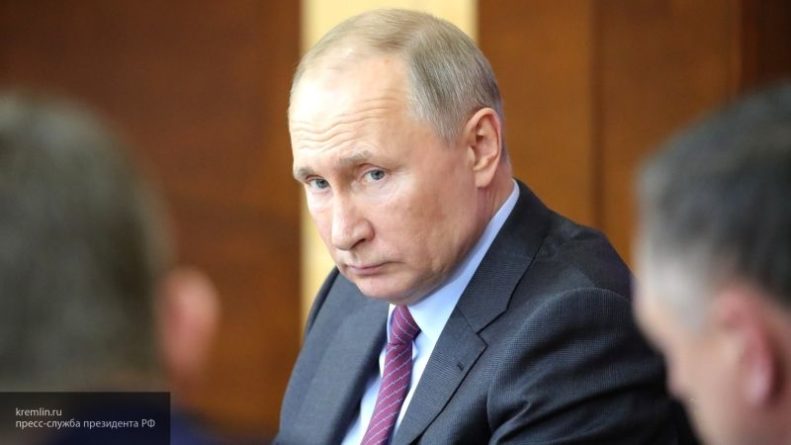 Общество: Путин заявил, что отношения России и Британии вряд ли удовлетворяют обе стороны