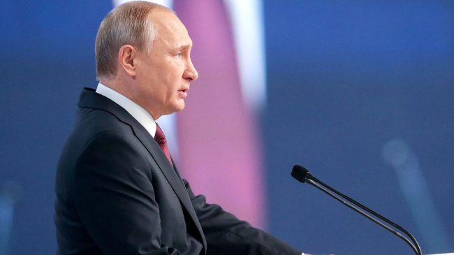 Общество: Путин: Человечество оказалось у опасной черты