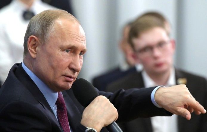 Общество: Путин оценил отношения Москвы и Лондона