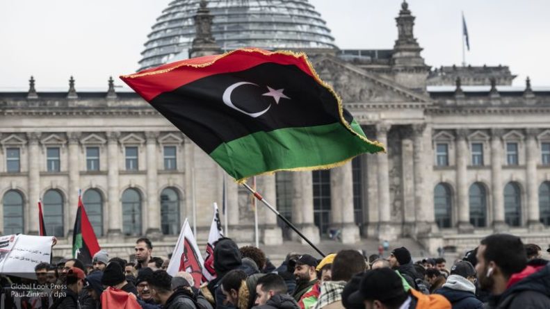 Общество: Запад лицемерно отказывается признавать свою вину в ливийском кризисе